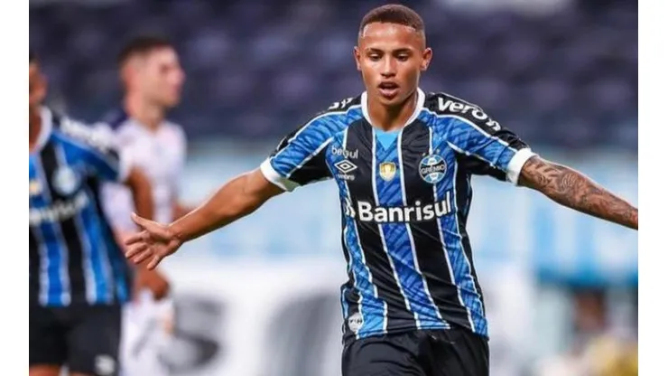Atacante ficará fora por cerca de um mês (Foto: Reprodução/Instagram/Gui Azevedo)