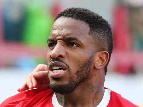 Farfán faz ponte no Alianza Lima e manda convite em acerto por atacante do Inter