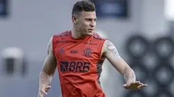 Flamengo tem volta de Hugo Moura em preparação para clássico contra o Botafogo