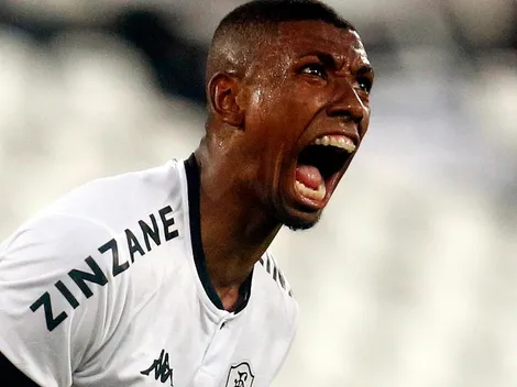 Botafogo comunica preço para vender Kanu ao Inter