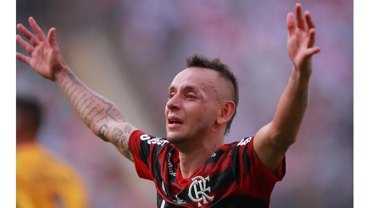 Rafinha revela que desistência de sua contratação não é financeira e sim política. (Foto: Getty Images)