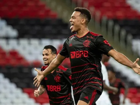 Rodrigo Muniz rasga elogios a Gabigol e Pedroe quer aproveitar conselhos da dupla para crescer no Flamengo