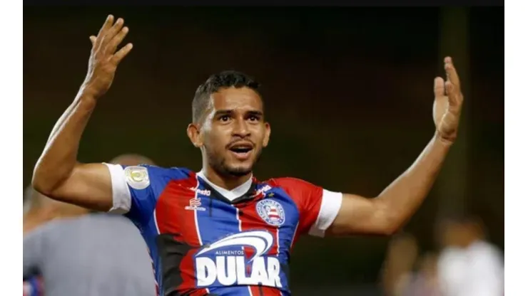 Botafogo está perto de fechar com Marco Antônio, meia do Bahia