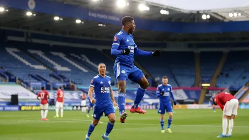 Manchester United é surpreendido e cai para o Leicester