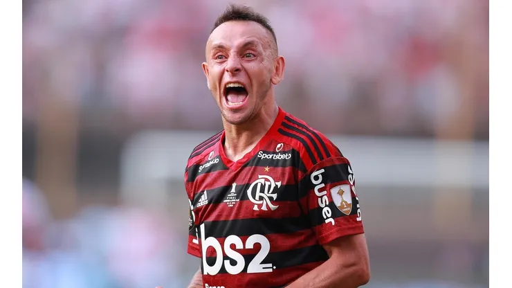 Retorno do lateral-direito foi descartado pelo Flamengo (Foto: Getty Images)