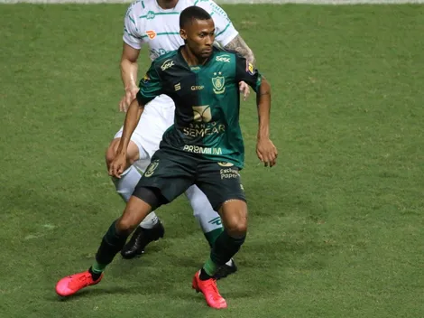 Desejado pelo Athletico, Ademir se envolve em polêmica no América-MG