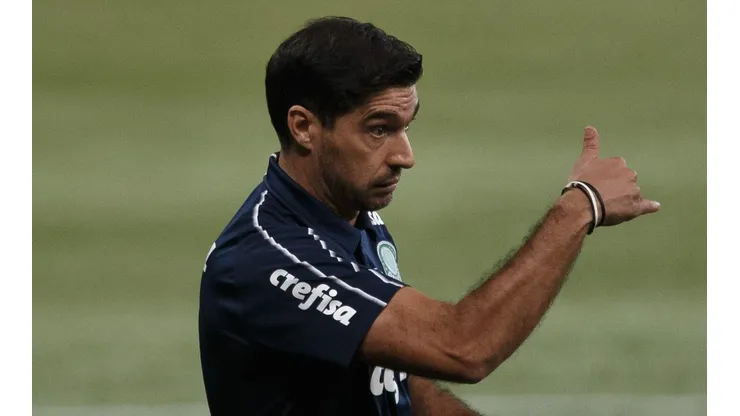 Treinador pode aproveitar o jogador em outras temporadas - Foto: Ettore Chiereguini/AGIF.