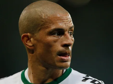 São Paulo avança para trazer ex-meia Alex para projeto em 2021