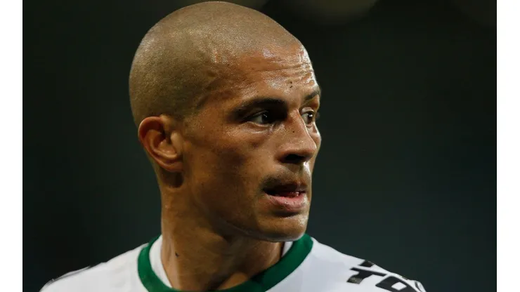 Alex do Coritiba durante partida contra o Fluminense pelo Campeonato Brasileiro A 2014 no Maracana.