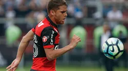 RJ - Rio de Janeiro - 19/11/2017 - Brasileiro A 2017, Flamengo x Corinthians - Gustavo Cuellar jogador do Flamengo durante partida contra o Corinthians no estadio Ilha do Urubu pelo campeonato Brasileiro A 2017. Foto: Marcello Zambrana/AGIF