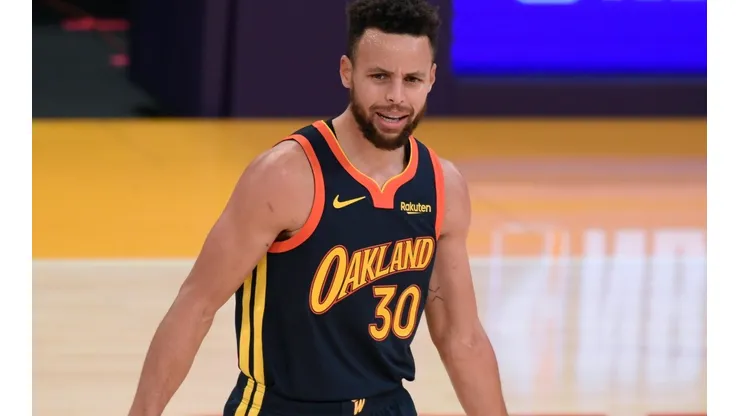 NBA: Curry desabafa e afirma que Warriors devem parar com desempenhos "vergonhosos"