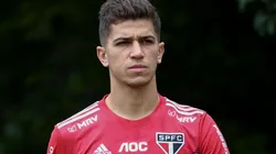 Vitor Bueno agrada o técnico Renato Portaluppi - Foto: Marcello Zambrana/AGIF.