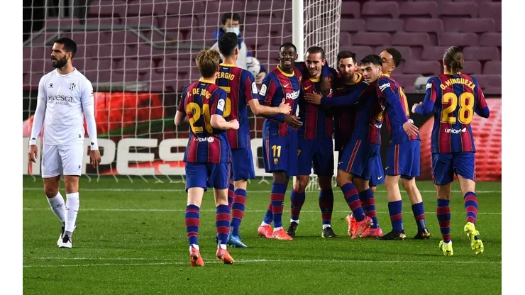 Barcelona goleia Huesca em noite espetacular de Messi