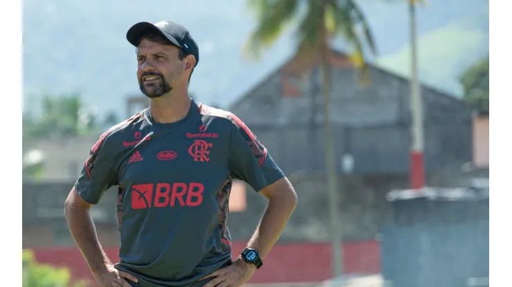 Treinador acredita que o Flamengo merecia a vitória (Foto: Reprodução/Twitter/Flamengo)