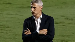 Crespo fará mudanças no setor defensivo - Foto: Ettore Chiereguini/AGIF.