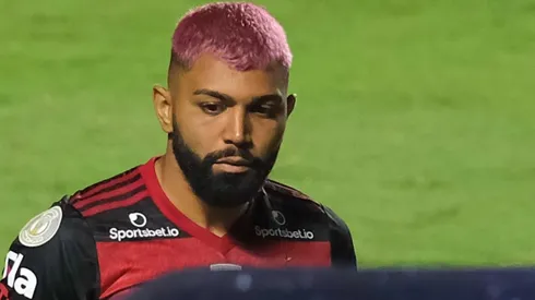 Atacante foi flagrado em evento ilegal - Foto: Marcello Zambrana/AGIF.