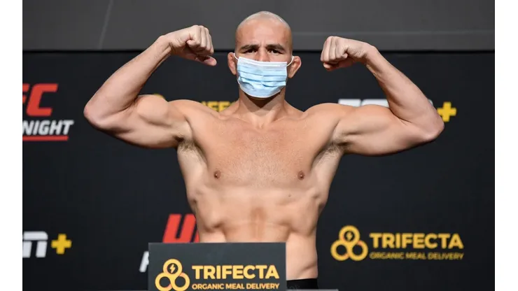 Brasileiro deve ter Blachowicz como próximo adversário (Foto: Getty Images)
