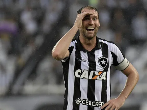 Joel Carli retorna ao Botafogo e é o novo reforço da temporada
