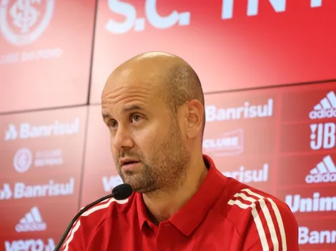 Ramírez bate de frente por regras de Coudet no elenco