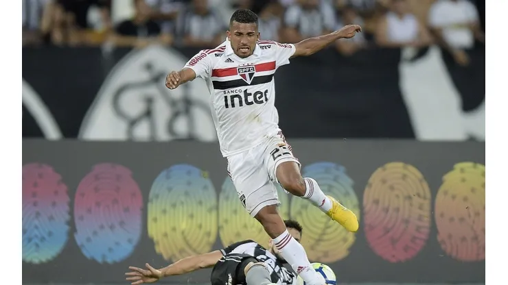 Joao Rojas no jogo Botafogo v Sao Paulo, pelo Brasileirão de 2018