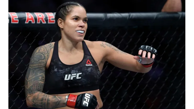 "Leoa" é detentora de dois cinturões no UFC (Foto: Getty Images)