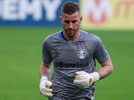 Paulo Victor vira 3ª opção e Renato agita torcida com mudança no Grêmio