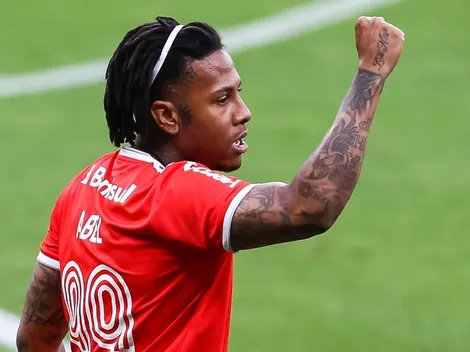 Sem permanência garantida, Abel Hernández recebe sondagem do Grêmio
