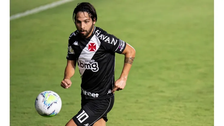 Meia já teria se acertado com o Tricolor - Foto: Jorge Rodrigues/AGIF.