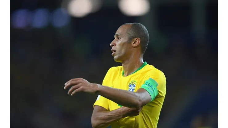 Miranda esteve com a seleção brasileira na última Copa do Mundo (Foto: Getty Images)