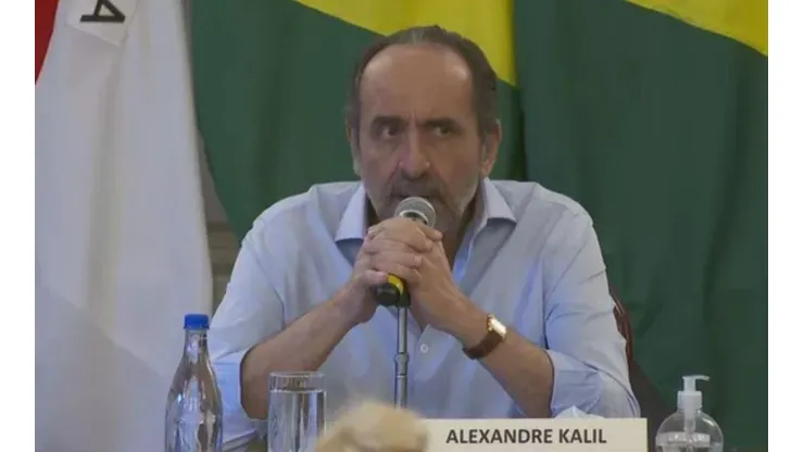 Kalil garante continuidade do Campeonato Mineiro, mas protesta contra realização da Copa do Brasil