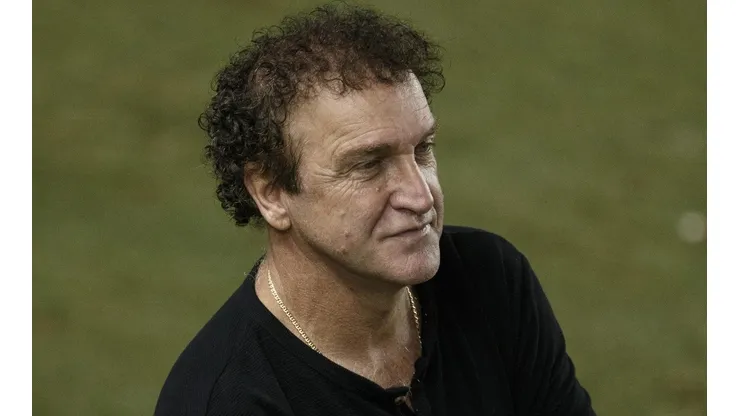 Cuca deu aval para avançar pelo zagueiro - Foto: Ettore Chiereguini/AGIF.