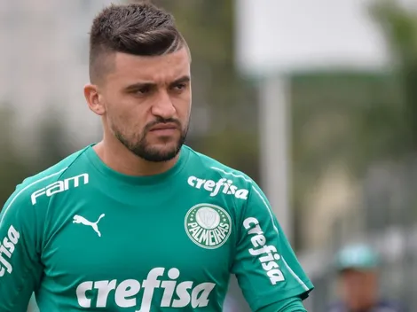 Abel expõe futuro de Victor Luis na temporada: "Não gosto de jogador 100, mas 30 no outro jogo"