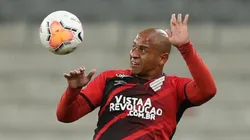 Walter acabou assinando com o Vitória. Rodolfo Buhrer -Pool/Getty Images