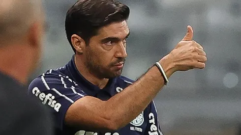 Abel vem aprovando o rendimento do jogador nos treinos - Foto: Cesar Greco/Flickr Oficial do Palmeiras/Divulgação.