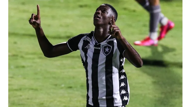 Babi é alvo do Grêmio. Foto: Alexandre Schneider/Getty Images