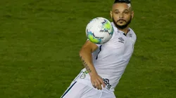 Diagnosticado com Covid-19, Pará desfalca o Santos nas próximas partidas