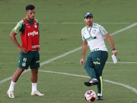 Palmeiras realiza treino tático na véspera do dérbi contra o Corinthians