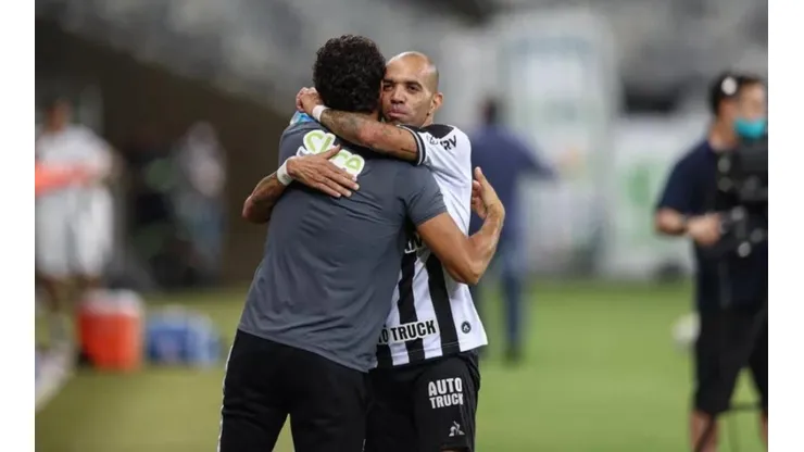 Tardelli treina no Atlético-MG mesmo após término de contrato
