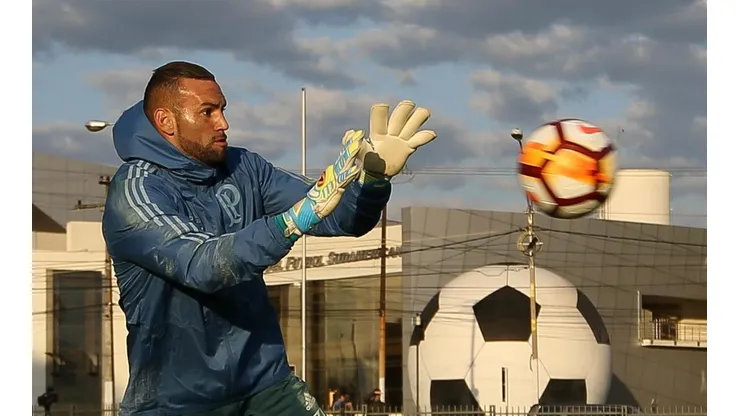 Weverton destaca postura do elenco na vitória do Palmeiras diante do Grêmio