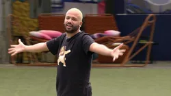 Projota pede votos do público para permanecer no programa