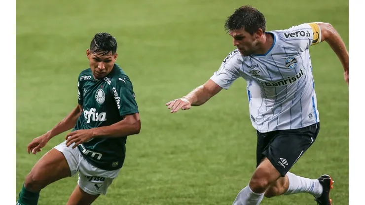 Palmeiras x Grêmio têm encontro marcado neste domingo (28), pela final da Copa do Brasil. Veja as prováveis escalações das equipes