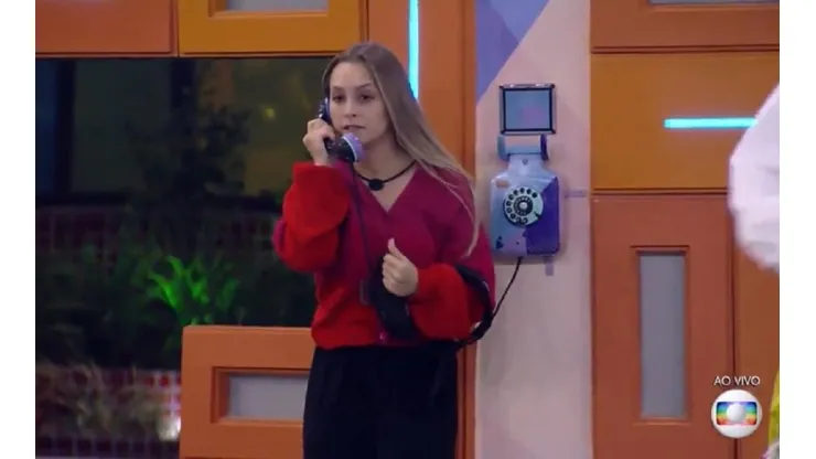Carla Diaz atende Big Fone e indica três ao paredão dessa semana