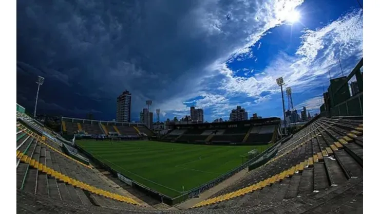 Chapecoense x Avaí: Clássico é adiado por falta de ambulância