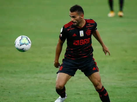 Flamengo renova contrato com o volante Thiago Maia