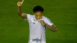 Marinho desfalca o Santos no último jogo do Brasileirão; jogador testou positivo para Covid-19