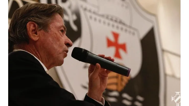 Salgado busca um acerto com o atacante. Divulgação / Vasco