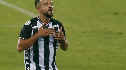 Clube da MLS formaliza proposta de R$ 19 milhões por Caio Alexandre