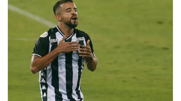 Clube da MLS formaliza proposta de R$ 19 milhões por Caio Alexandre