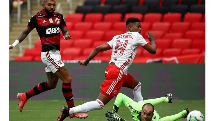 Flamengo quer denunciar torcedor do Inter que deseja oferecer dinheiro ao São Paulo para vencer a última partida do Brasileirão