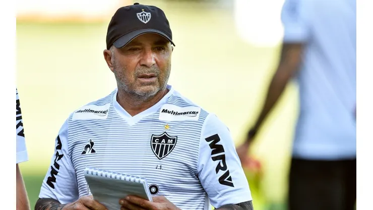 Jorge Sampaoli não é mais o técnico do Atlético-MG; Treinador se despede do Galo com carta emocionante